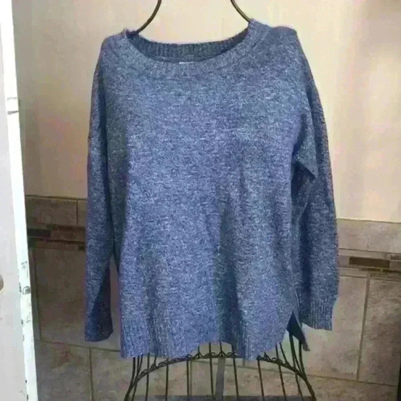 Old Navy Sweaters - Old navy oversized sweater